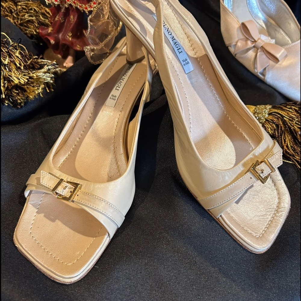 Bruno Magli sling back high heel open toe - Picture 2 of 3